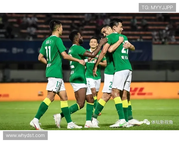 南京羽毛球队在总决赛积分榜上以51分稳居第一名展现强劲实力 南京羽毛球队在总决赛积分榜上以51分稳居第一名展现强劲实力