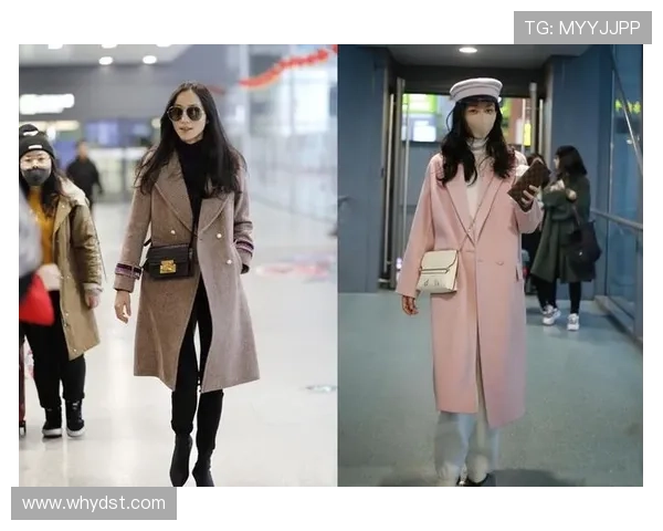 足球明星身穿黑大衣的时尚造型展示与魅力瞬间分享